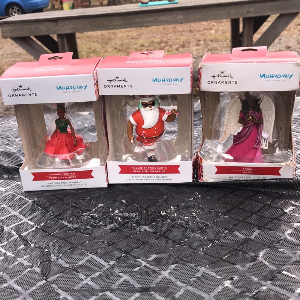 “MAHOGANY” Hallmark Ornaments Lot!